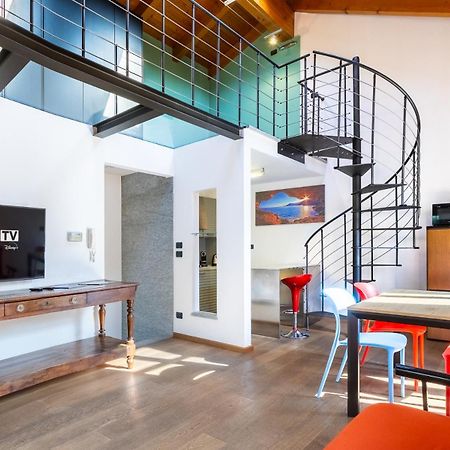 Strepitoso Loft Con Vista Duomo Apartman Alba Kültér fotó